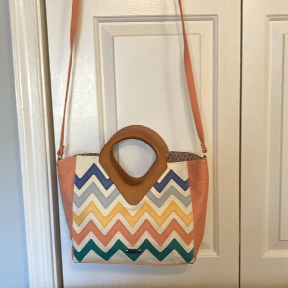 Relic Handbag - Picture 2 of 8